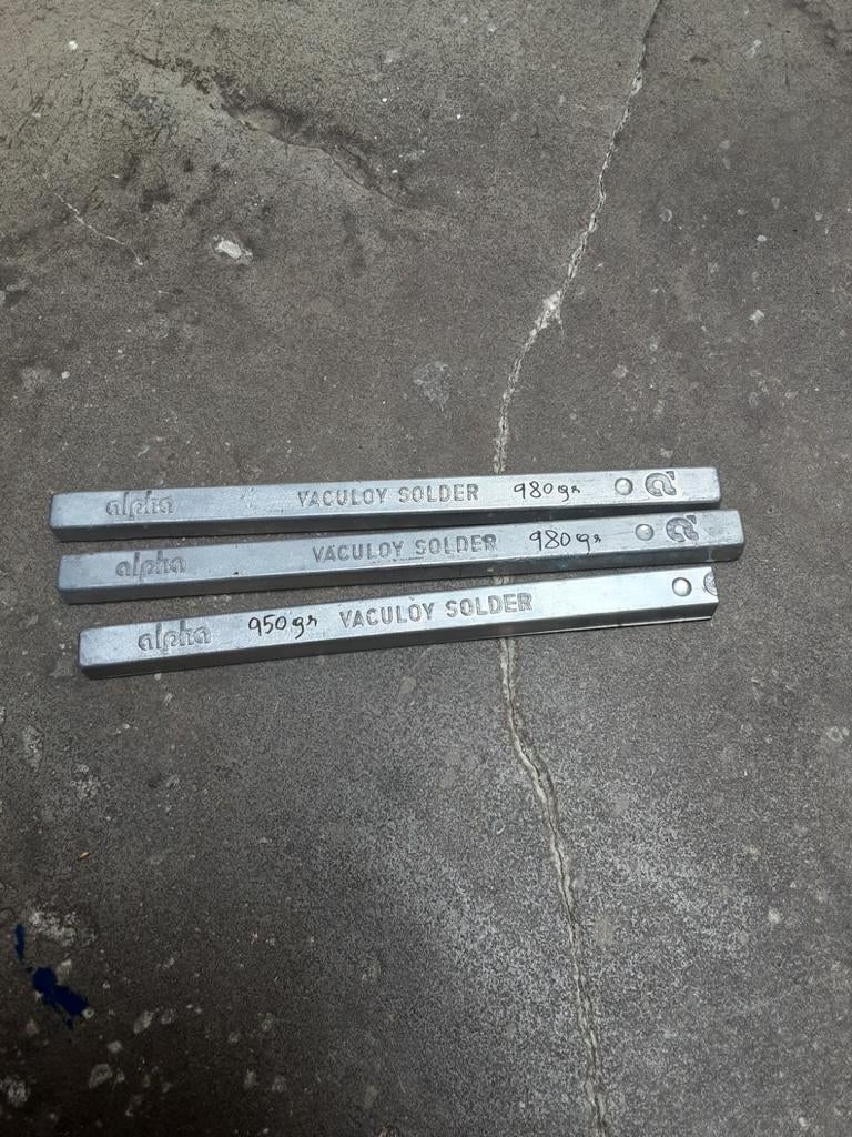 Tinnen staven - Vaculoy Solder (2x 980g, 1x 950g)    € 100, Ophalen of Verzenden
