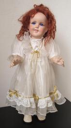 Sier pop Porselein 1984, Verzamelen, Poppen, Ophalen of Verzenden, Zo goed als nieuw, Pop