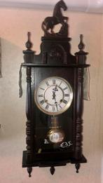 Paardjes regulateur klok, Ophalen