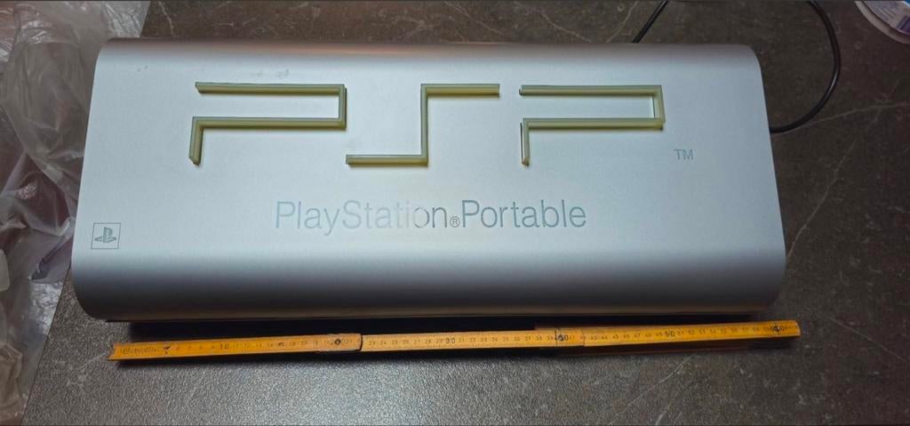 Zeldzame PSP Lightbox Display - P.O.S. Materiaal nieuw, Ophalen of Verzenden, Zo goed als nieuw, Overige kleuren, Overige modellen