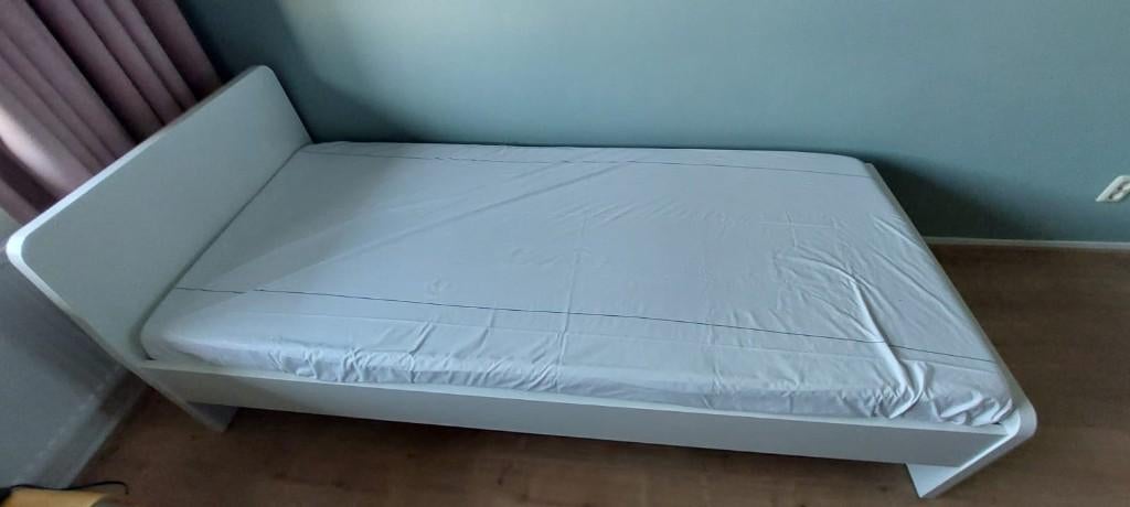 MOET ZSM WEG - ikea bed, Ophalen, 90 cm, Eenpersoons, Wit