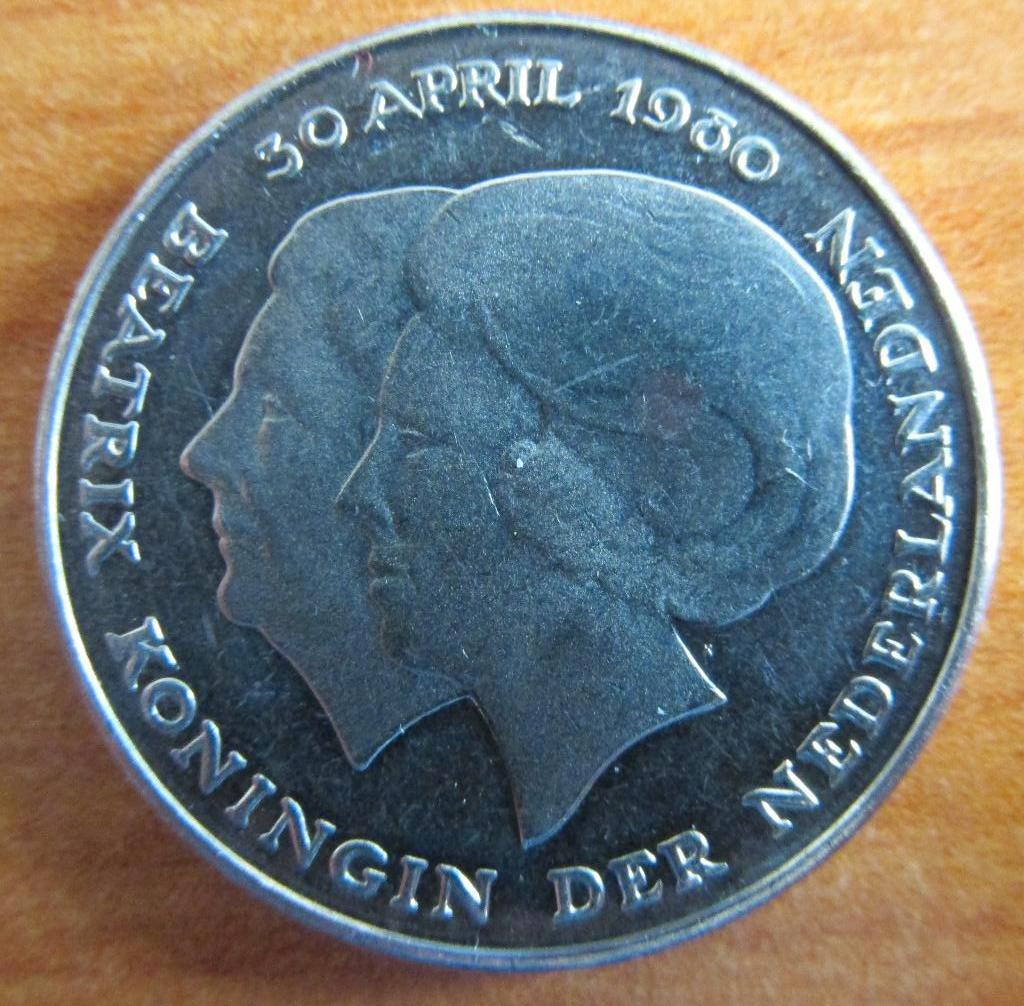Munt van 2 1/2 Gulden 1980 Beatrix inhuldiging, Ophalen of Verzenden, Koningin Beatrix, 1 gulden, Losse munt