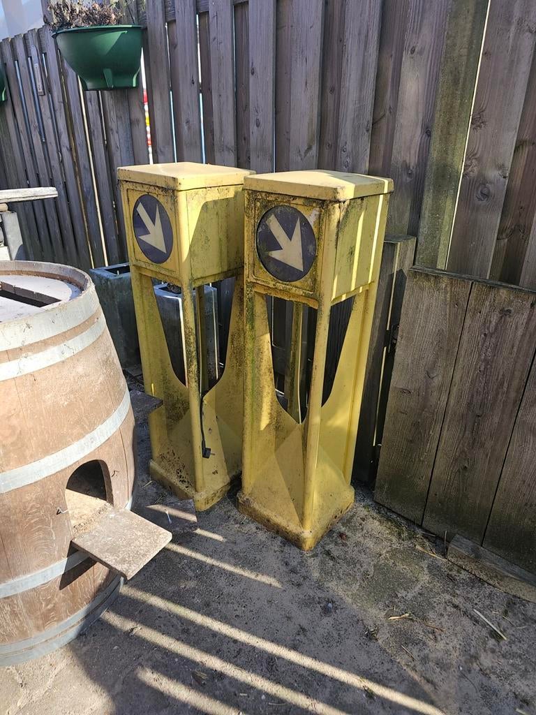 Gele verkeerszuil met verlichting, Tuin en Terras, Ophalen, Kunststof, Gebruikt, Minder dan 50 watt