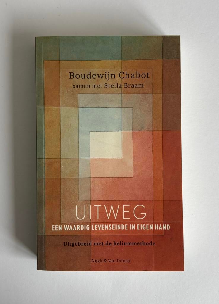 Uitweg: Een Waardig Levenseinde in Eigen Hand – Chabot, Ophalen of Verzenden, Zo goed als nieuw