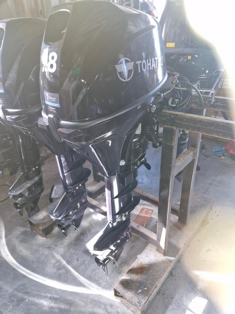 9.8 tohatsu buitenboord motor, Ophalen, Nieuw, Benzine