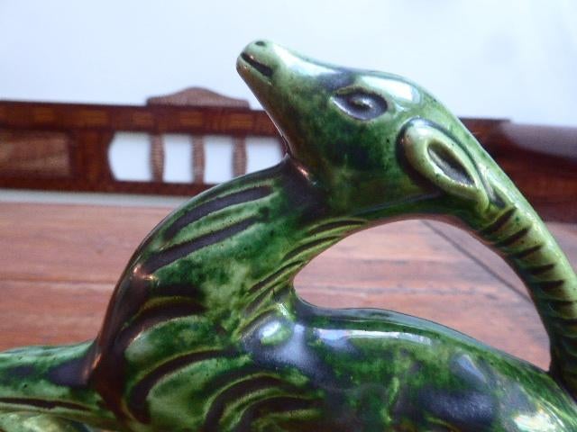 Art deco keramiek beeldje, springbok – gazelle, Antiek en Kunst, Ophalen of Verzenden