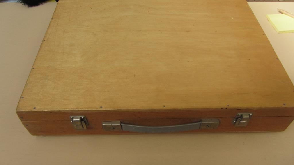 Schildersdoos/schilderkoffer met inhoud, Hobby en Vrije tijd, Schilderen, Ophalen of Verzenden