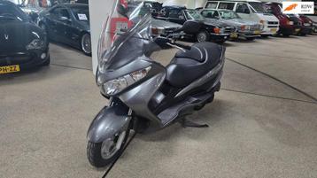 Suzuki Scooter AN 200 Burgman beschikbaar voor biedingen