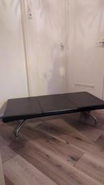 Lederen salontafel met chromen poten, Huis en Inrichting, Tafels | Salontafels, Ophalen, Gebruikt, 100 tot 150 cm, 50 tot 100 cm