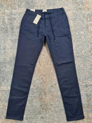 Cast Iron Cope Tapered Jogger W33 L34 NIEUW Bronno3334

 beschikbaar voor biedingen