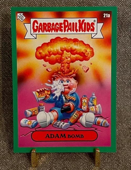 Garbage Pail Kids 2020 | Adam Bomb | Sun Screen Day, Hobby en Vrije tijd, Stickers en Plaatjes, Nieuw, Plaatje, Ophalen of Verzenden