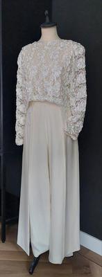 Tweedelig  broekpak met afneembare rok. Maat 40-42, Kleding | Dames, Trouwkleding en Trouwaccessoires, Ophalen of Verzenden, Gedragen