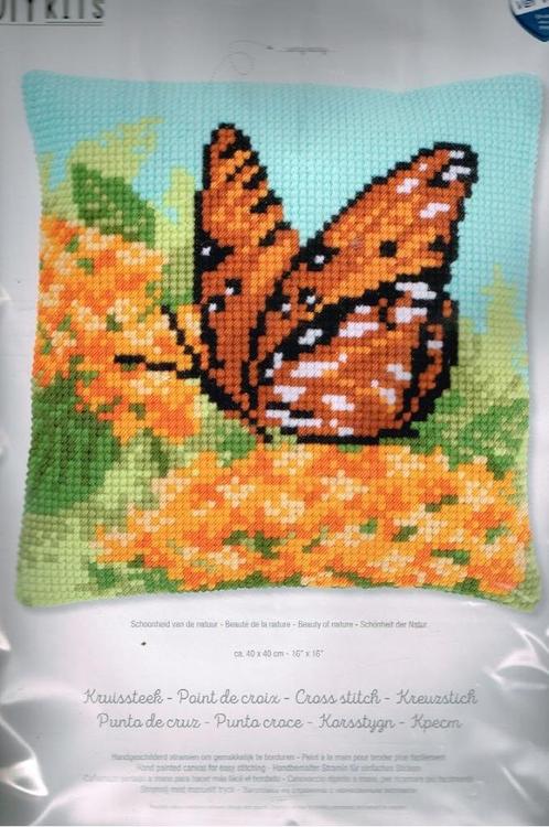 Cado  vervaco borduurpakket  kussen bruine vlinder, Hobby en Vrije tijd, Borduren en Borduurmachines, Nieuw, Borduurpakket, Handborduren