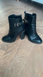 Zwarte enkellaarsjes - mt 38 - River Island, Ophalen of Verzenden, Zo goed als nieuw, Zwart