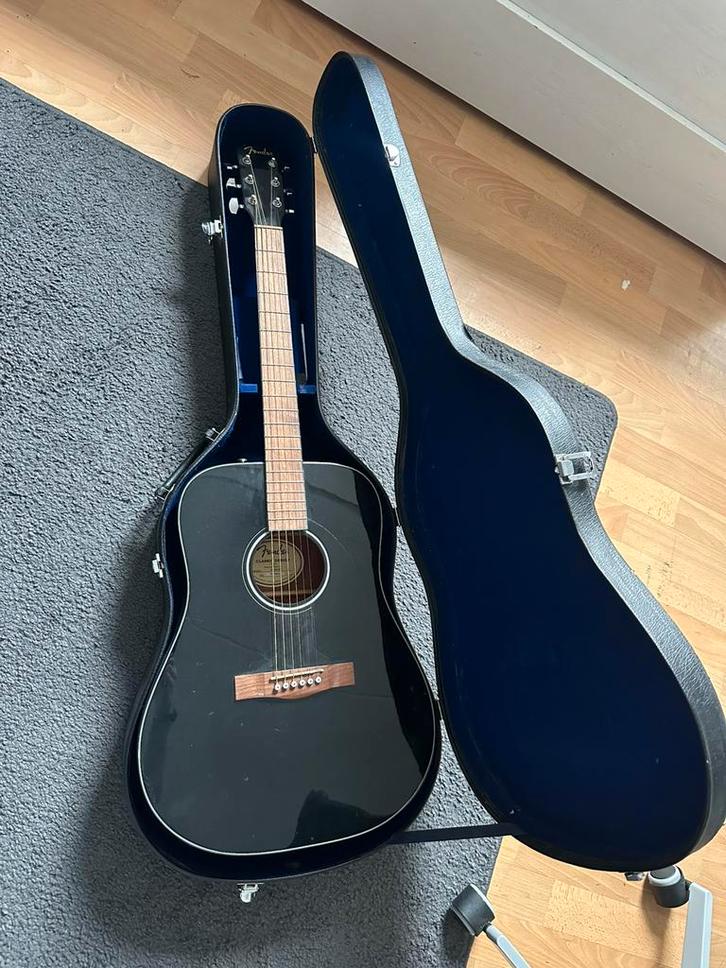 Fender CD-60S BLK Akoestische Gitaar + Koffer, Muziek en Instrumenten, Snaarinstrumenten | Gitaren | Akoestisch, Zo goed als nieuw