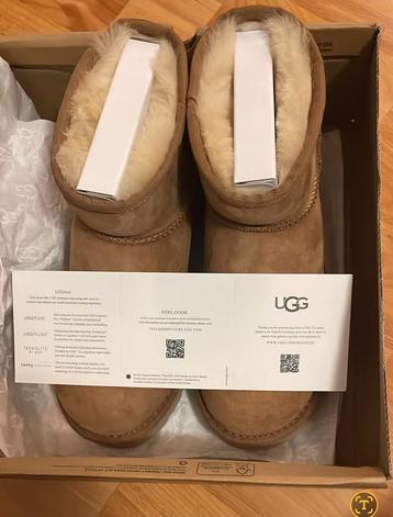 Nieuw in doos originele uggs maat 39 beschikbaar voor biedingen