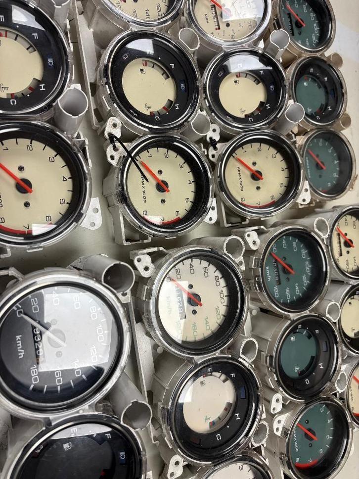 classic mini cooper teller set , rover mini , austin mini, Auto-onderdelen, Dashboard en Schakelaars, Mini, Oldtimer onderdelen