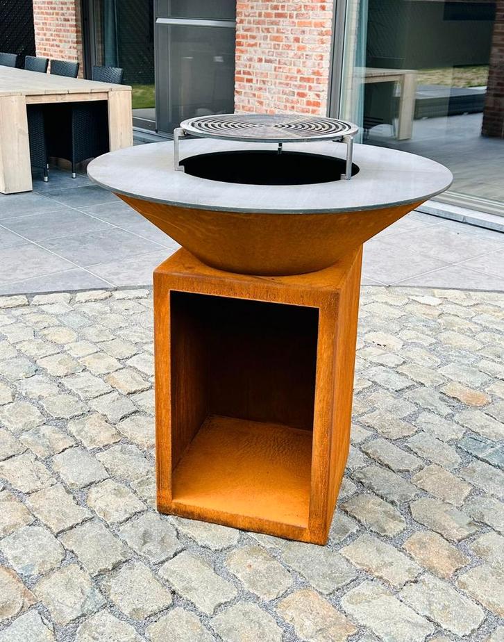 Hout bbq plancha diameter 100cm, Tuin en Terras, Houtskoolbarbecues, Zo goed als nieuw, Ophalen of Verzenden