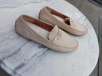 Sioux suede moccasins beschikbaar voor biedingen
