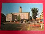 Oostburg bij Nieuwvliet Schoondijke Gemeentehuis, Verzamelen, Ansichtkaarten | Nederland, Ophalen of Verzenden, 1940 tot 1960