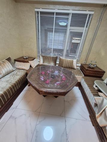 Mooie Marokkaanse Sedari Bank beschikbaar voor biedingen