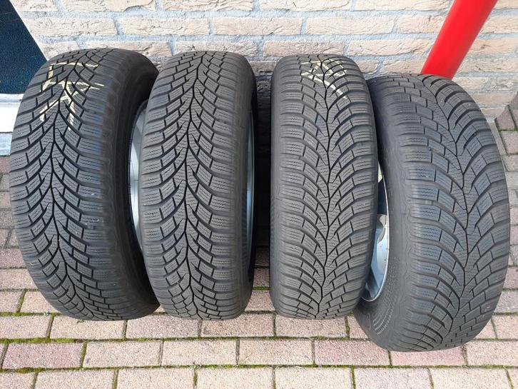 VW Golf 7 set velgen met winterbanden, Auto-onderdelen, Banden en Velgen, Velg(en), Winterbanden, Gebruikt, Ophalen