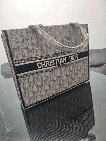 Leuke damestas te koop  beschikbaar voor biedingen