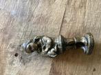 Bronzen beeldje, meisje met hondje 14 cm hoog, Ophalen of Verzenden, Zo goed als nieuw, Mens