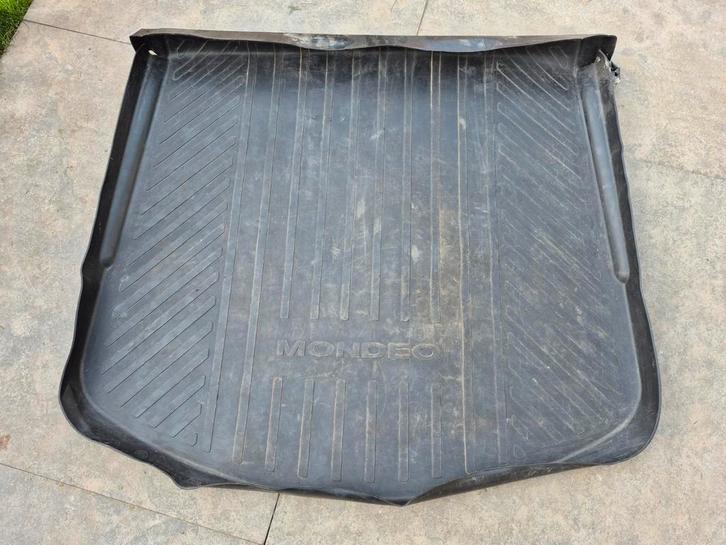 Kofferbakmat Ford Mondeo/Focus, Auto diversen, Kofferbakmatten, Gebruikt, Ophalen