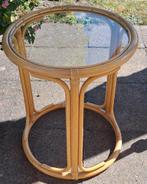 Rotan bijzettafel met glasplaat, Minder dan 55 cm, Rond, Zo goed als nieuw, Hout