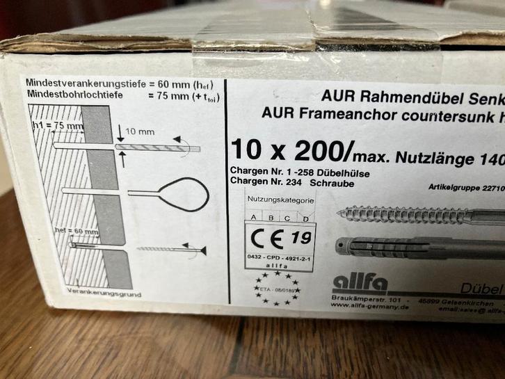 Twee dozen slagpluggen pluggen 20 cm lang 50 stuks - Nieuw, Doe-het-zelf en Verbouw, IJzerwaren en Bevestigingsmiddelen, Nieuw