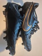 Nike Tiempo voetbalschoenen - Maat 46 (UK12), Ophalen, Gebruikt