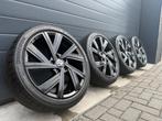 VW Golf 8 Bergamo black edition wielen | GTI GTE | 225/40R, Ophalen, 18 inch, Gebruikt, Banden en Velgen