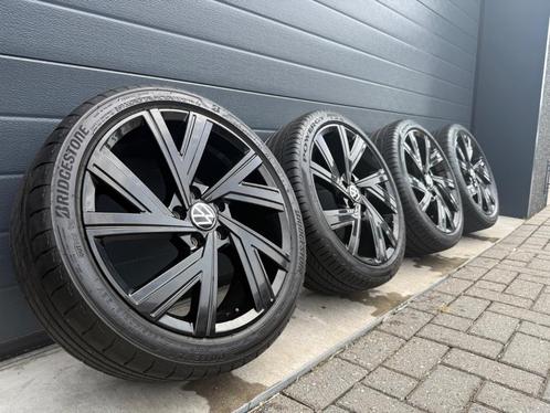 VW Golf 8 Bergamo black edition wielen | GTI GTE | 225/40R, Auto-onderdelen, Banden en Velgen, Banden en Velgen, Zomerbanden, 18 inch