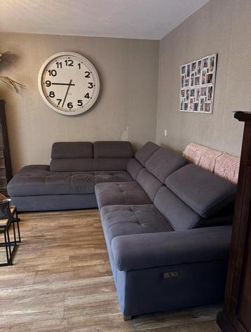 Loungebank met Elektrische Relaxstoel beschikbaar voor biedingen