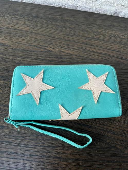 Leuke portemonnee met polsband, Sieraden, Tassen en Uiterlijk, Portemonnees, Zo goed als nieuw, Groen, Ophalen of Verzenden