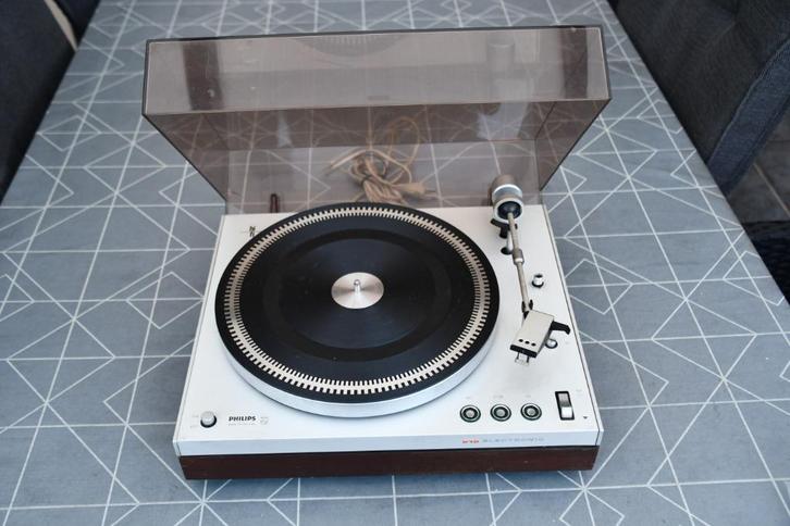 platenspeler-pick up PHILIPS 22GA212 HI-FI, Audio, Tv en Foto, Platenspelers, Gebruikt, Platenspeler, Philips, Pitch-regelaar