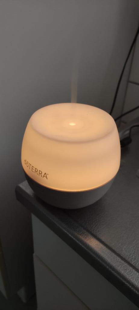 DoTerra Petal Aroma essentiele olie diffuser ultrasone mist., Sport en Fitness, Gezondheidsproducten en Wellness, Zo goed als nieuw