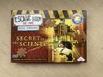 escaperoom spel secret of the scientist, Een of twee spelers, Ophalen of Verzenden, Zo goed als nieuw, Identity Games