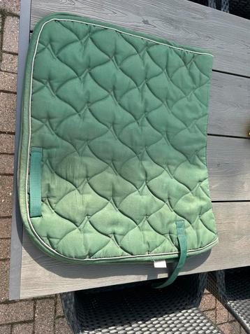 Groen dressuur dekje Full beschikbaar voor biedingen