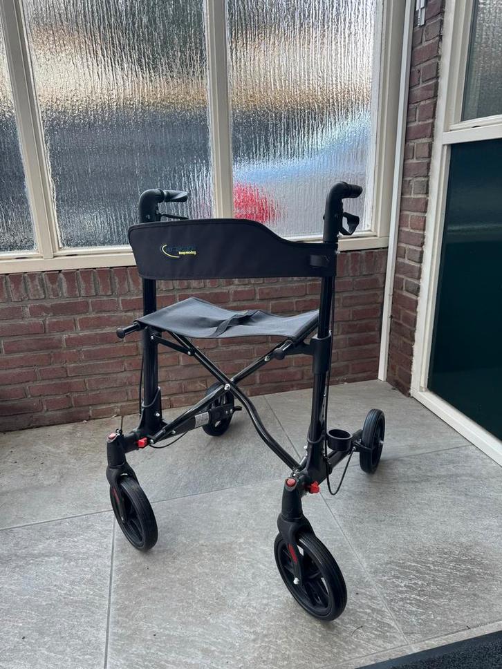 MultiMotion Lichtgewicht Rollator, Diversen, Rollators, Zo goed als nieuw, Lichtgewicht, Opvouwbaar, Ophalen of Verzenden