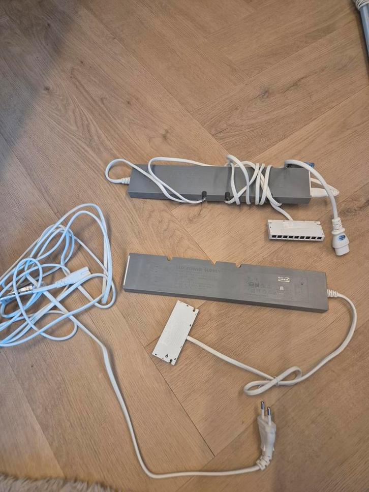 Ikea Pax Stroomverdeler - 2 stuks, Huis en Inrichting, Lampen | Hanglampen, Ophalen of Verzenden