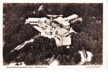 HARDERWIJK,- Luchtfoto Sanatorium,,Sonnevanck'' 18-08 beschikbaar voor biedingen