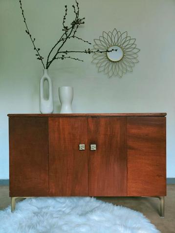 Vintage teak dressoir Mid Century  beschikbaar voor biedingen