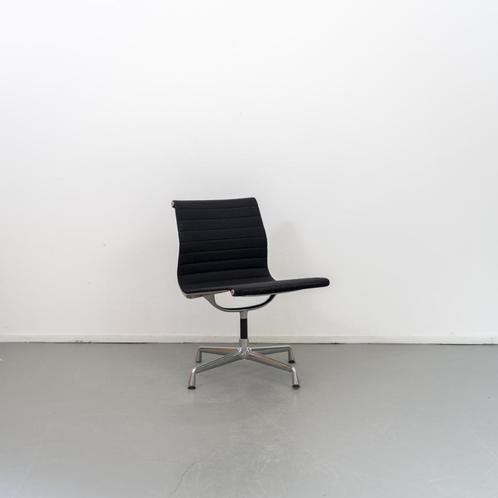8x Vitra Eames EA 106  Stoel Zwart Hopsak - Gepolijst, Huis en Inrichting, Stoelen, Zo goed als nieuw, Vijf, Zes of meer stoelen