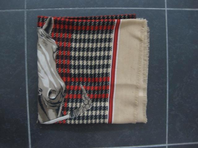 Franco Laurenti sjaal, vintage paarden paardensport polo, Kleding | Dames, Mutsen, Sjaals en Handschoenen, Zo goed als nieuw, Sjaal