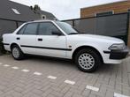 Te koop in  nieuwstaat verkerende Toyota Carina, Auto's, 4 cilinders, Wit, Handgeschakeld, Grijs
