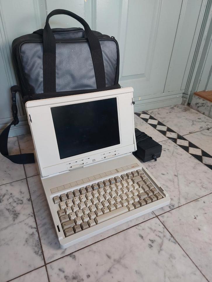 Tulip LT 286 vintage laptop - met defect, Computers en Software, Vintage Computers, Ophalen of Verzenden