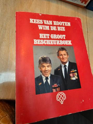 Kees van Kooten & Wim de Bie. Het groot bescheurboek