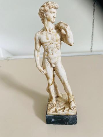 Vintage Italiaans beeldje. David van Michelangelo.   beschikbaar voor biedingen